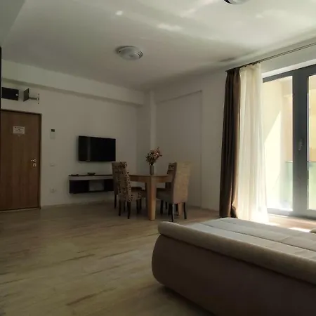 First Wave Ap 4 Appartement