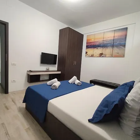 Apartament First Wave Ap 4 *